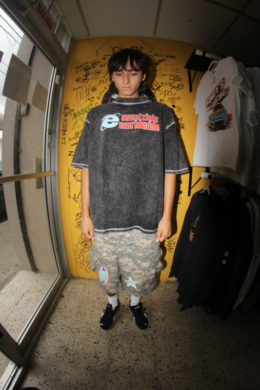 Essentzial Explorer tee