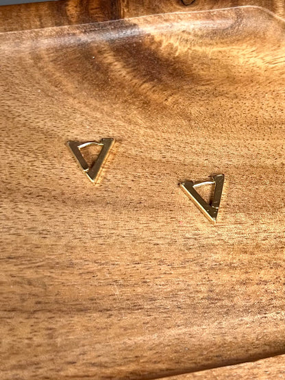 Triángulo Hoop Earrings